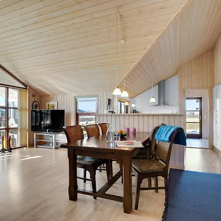 Prázdninový dům Awesome In With Wifi *