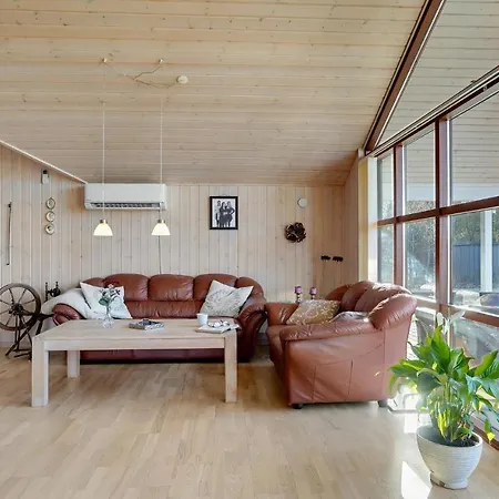 Prázdninový dům Awesome In With Wifi Ansager